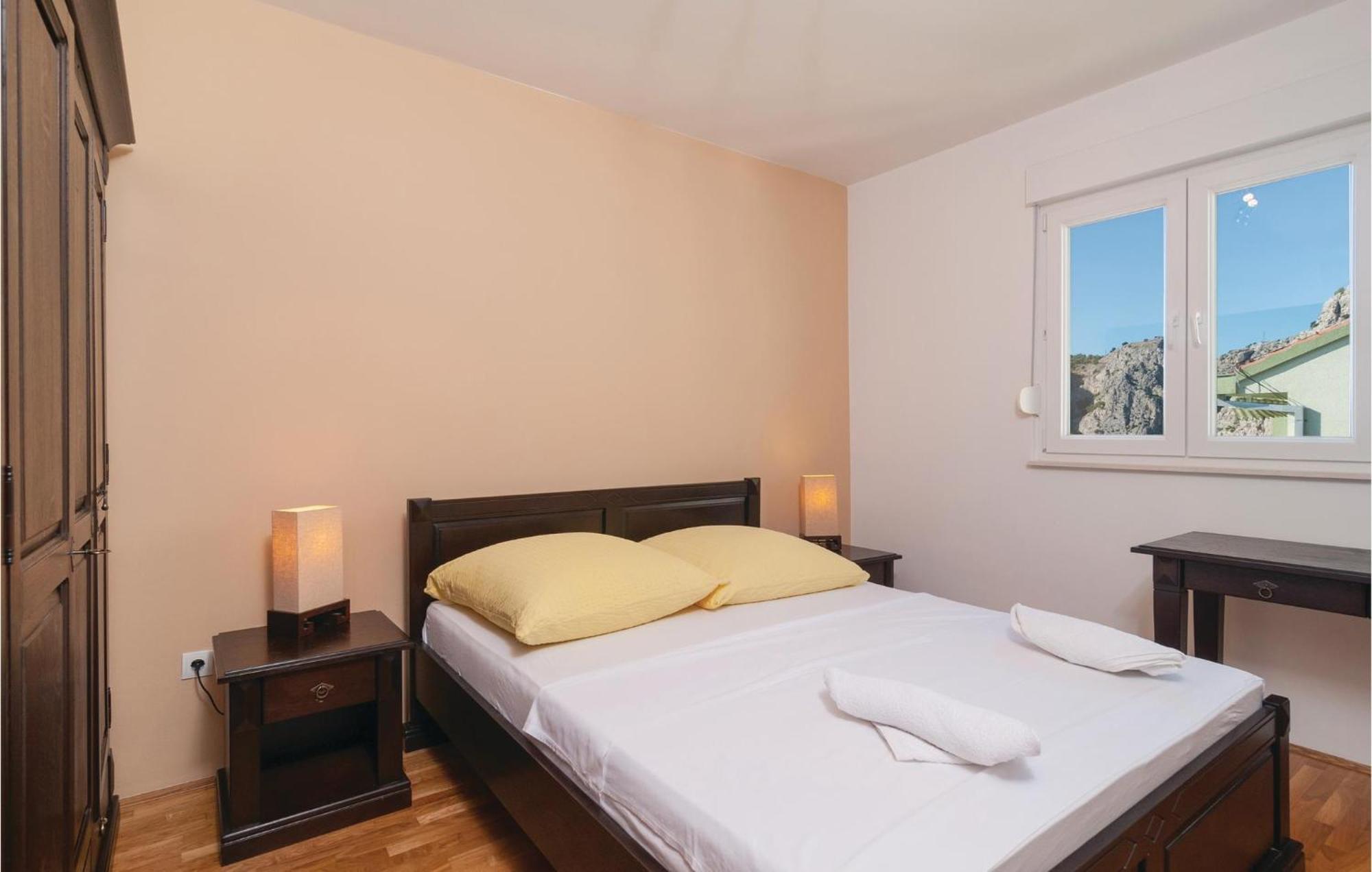 Nice Apartment In Omis With House Sea View Extérieur photo